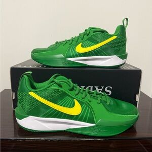 Nike Sabrina 2 Oregon Ducks Apple Green HQ4515-300 Youth Size 7Y Womens 8.5
